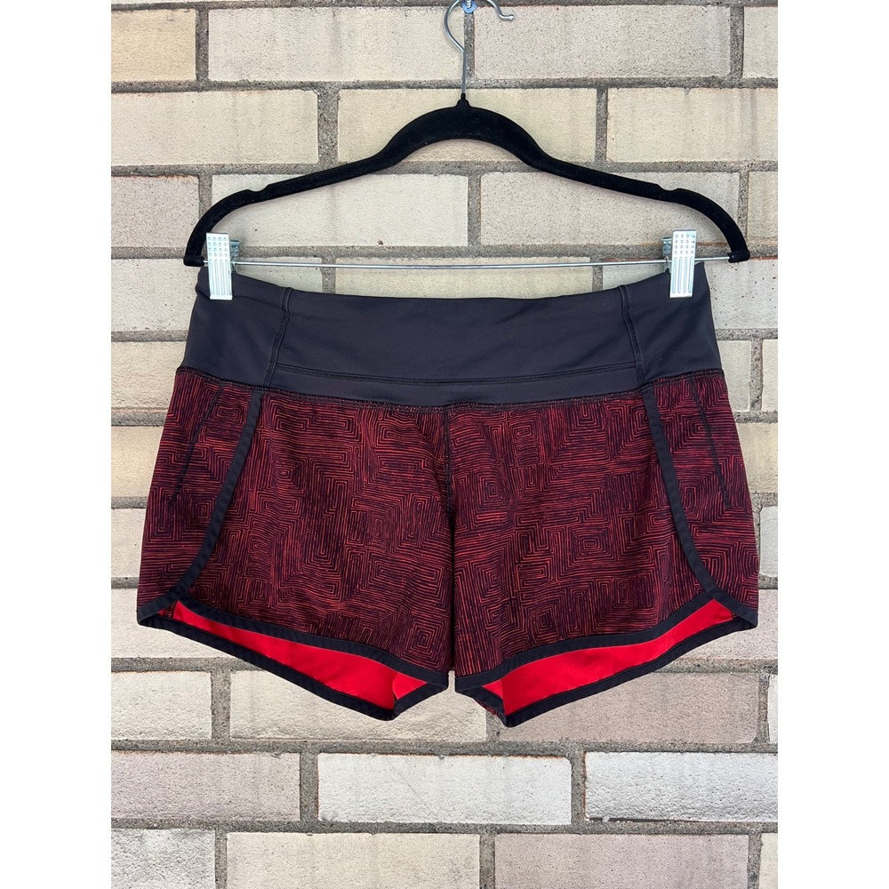 Lululemon Speed Up Shorts Red Black Geometric Maze Print Size Small 6